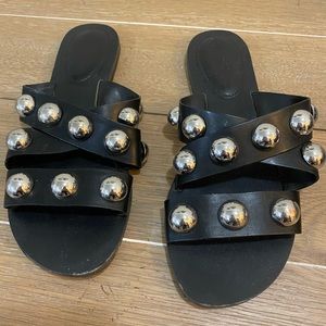 Marc Fisher Bryte 2 Flat Sandals